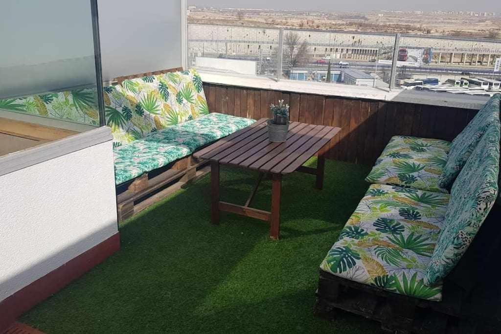 Jardines Del Murmullo Мадрид Екстериор снимка